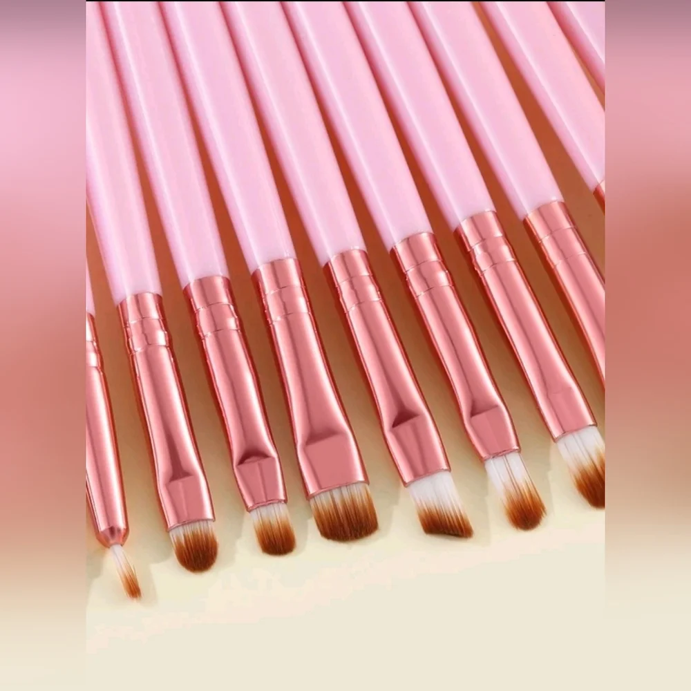 Pink Makeup Brush Set - Picture 2 of 3